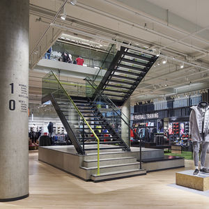 High-End-Treppe 1