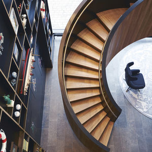 High-End-Treppe 1