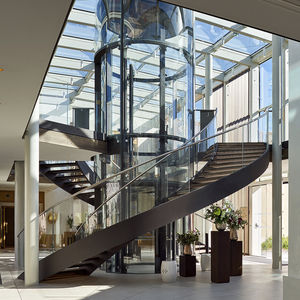 High-End-Treppe 1