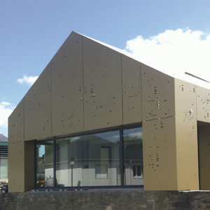 Platten-Fassadenverkleidung / Lamellen / Aluminium / glatt