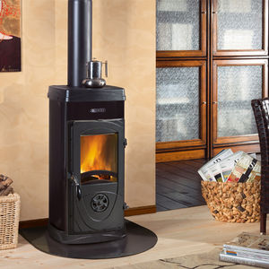 Holz-Kaminofen 1