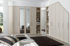 Eckkleiderschrank