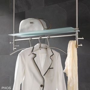 wandmontierter Garderobenständer 1