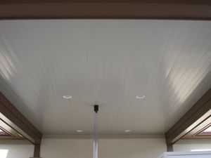 Abgehängte Decke / Metall / in Plattenform / perforiert
