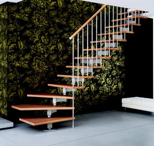 viertelgewendelte Treppe 1