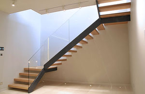gerade Treppe