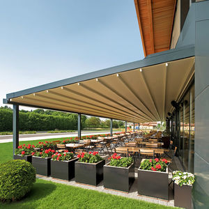 angebaute Pergola