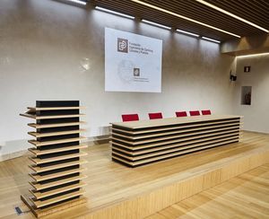 Konferenzpult 1