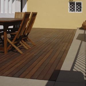 Holz-Terrassendiele