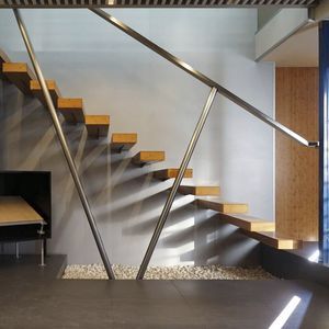 gerade Treppe