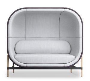 Sofa / originelles Design / Stoff / Holz / pulverbeschichteter Stahl