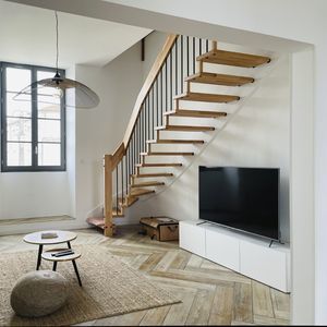 gerade Treppe