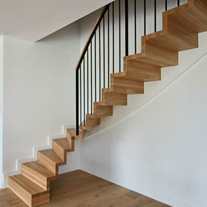 gerade Treppe