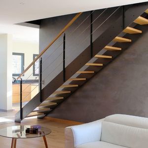 gerade Treppe