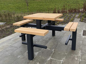 moderner Picknicktisch