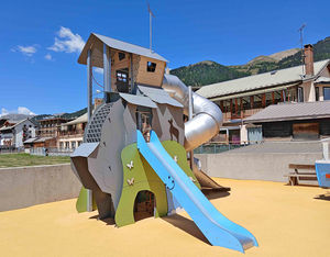 Spielplatzgerät für Kindergarten 1