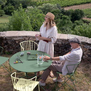 klassischer Bistrotisch