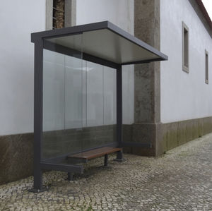 Holz-Buswartehalle 1