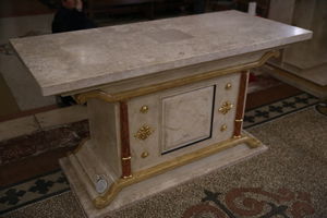 Altar aus Jerusalemer Stein 1