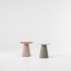 moderner Beistelltisch / aus Teakholz / Aluminium / rund