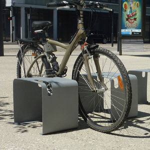 Fahrradständer / verzinkter Stahl / für öffentliche Bereiche