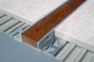 Holz-Trennprofil