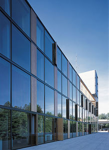 Paneel-Vorhangfassade 1