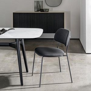 moderner Stuhl 1