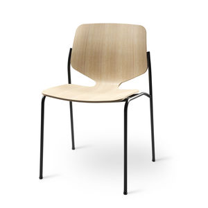 moderner Esszimmerstuhl / Stapel / recyceltes Material / FSC-zertifiziert