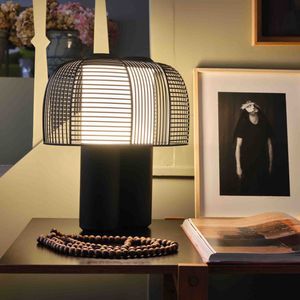 Nachttischlampe