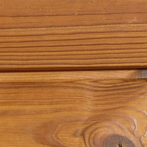 Fassadenverkleidung aus Lamellen