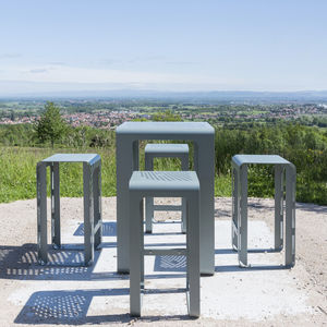 moderner Hocker