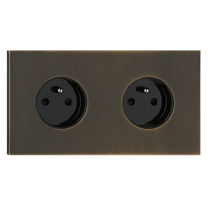 doppelte Steckdose / wandmontiert / Messing / modern