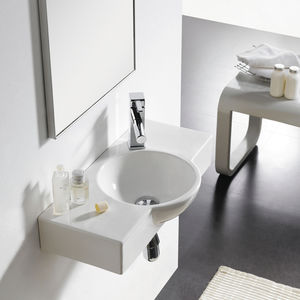 Wand-Waschbecken