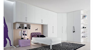 Eckkleiderschrank 1