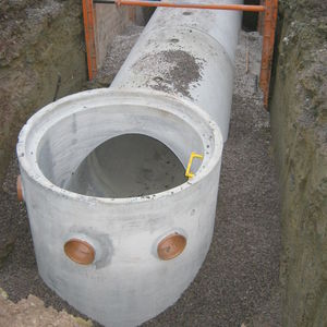 Beton-Abwasserschacht 1