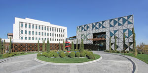 Modulgebäude / Fertigbau / Beton / Stahl