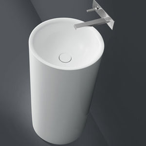 bodenstehendes Waschbecken 1