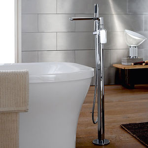 Einhebelmischer für Badewanne / bodenstehend / verchromtes Metall / Nickel