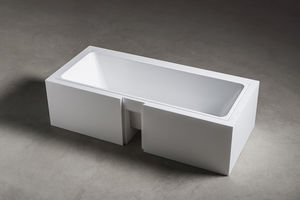 Corian®-Badewanne