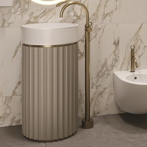 bodenstehendes Waschbecken
