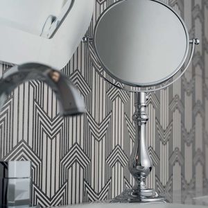 wandmontierter Spiegel für Badezimmer