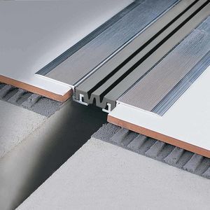 Dehnungsfuge / extrudiertes Aluminium 1