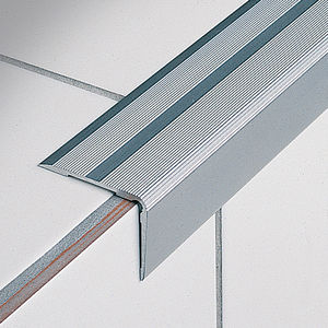 Aluminium-Treppenkante