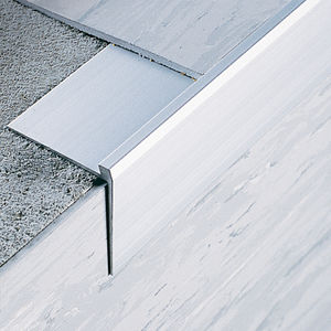 Aluminium-Treppenkante