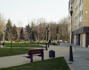 Straßenlaterne / modern / Edelstahl / Gusseisen