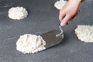 selbstklebender Mörtel
