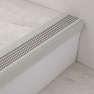 PVC-Treppenkante