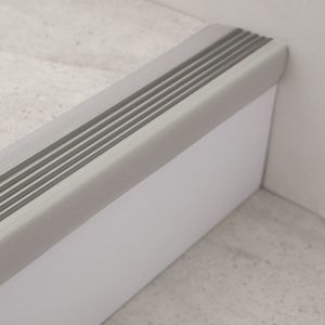 PVC-Treppenkante