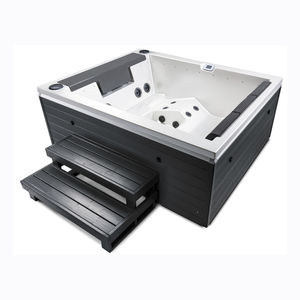 Hot Tub / zum Aufstellen